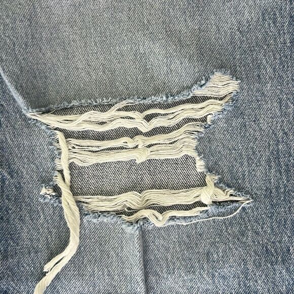 NWT BLANK NYC Baxter Rib Cage Jean With Ripped Knee Size 30 - Picture 12 of 16